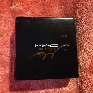Mac Julia petit blush